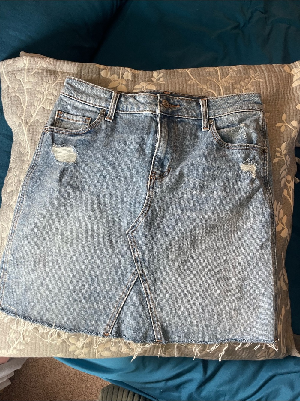 Old Navy Light Blue Denim Skirt with Contrast Stitching